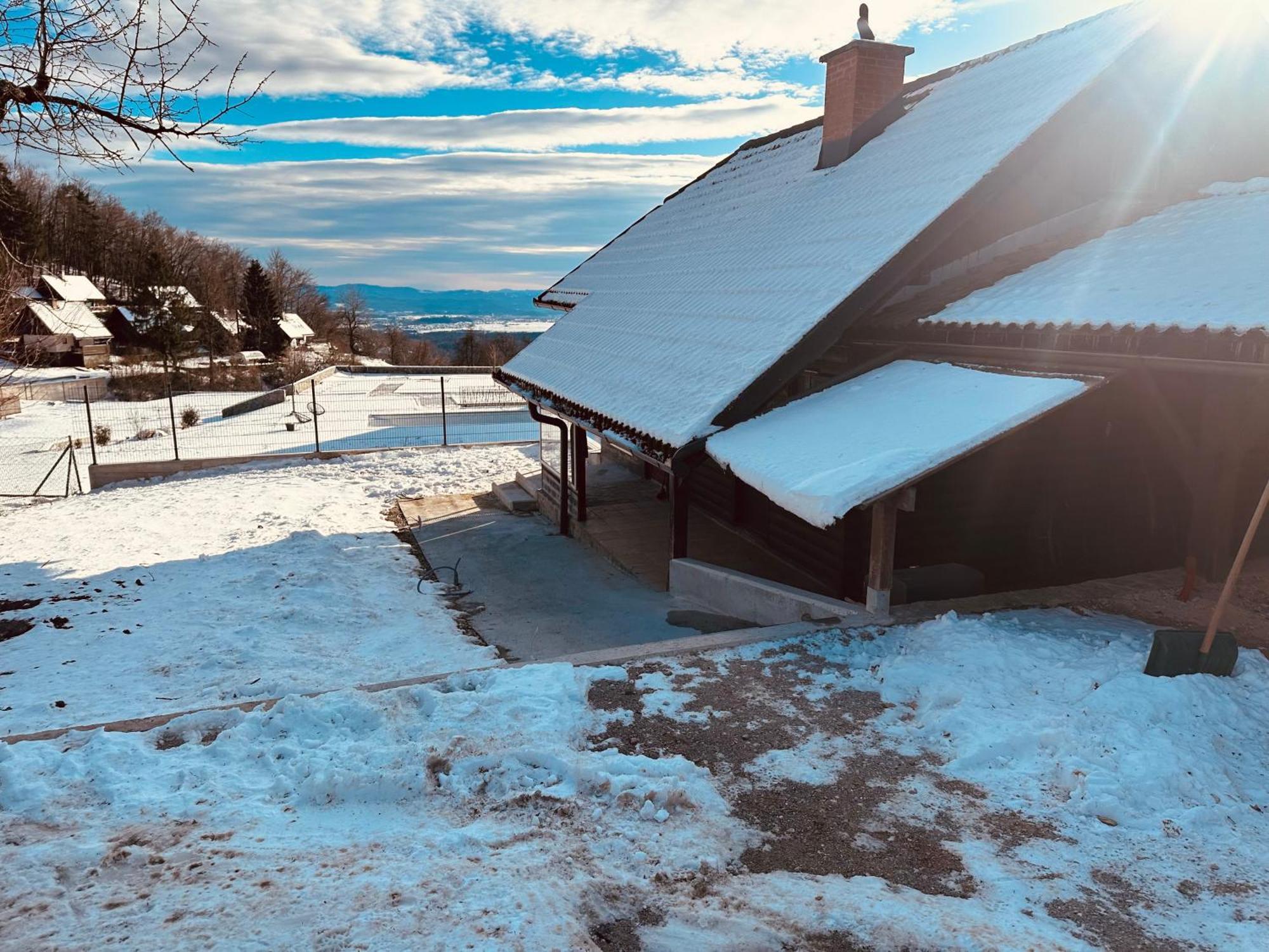 Chalet Pjagodic 戈雷尼斯卡地区采尔克列 外观 照片