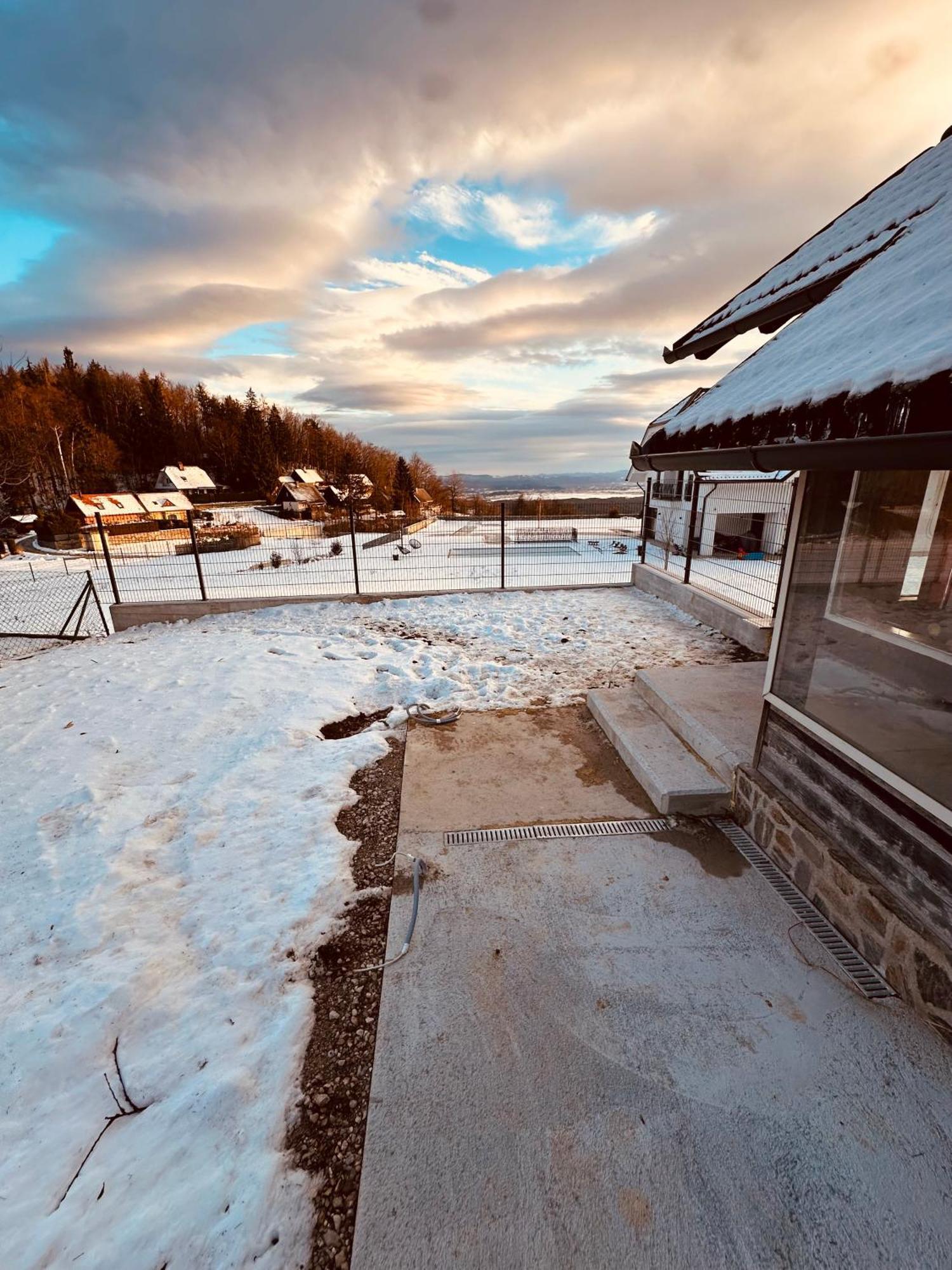Chalet Pjagodic 戈雷尼斯卡地区采尔克列 外观 照片